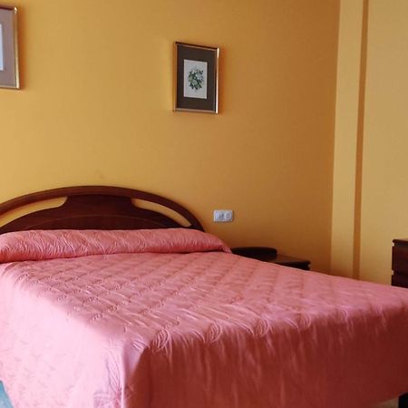 Apartamento Amplio piso en Pontedeume Exterior foto